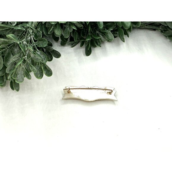 Vintage Mother Of Pearl Brooch Pin With Gold-Tone Script Design - Picture 3 of 3